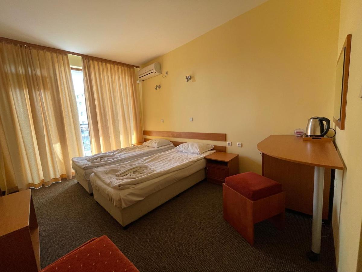 Family Hotel Deykin Сонячний Берег Екстер'єр фото