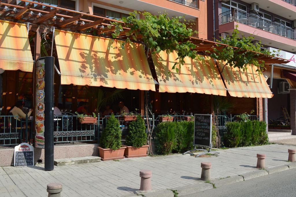Family Hotel Deykin Сонячний Берег Екстер'єр фото
