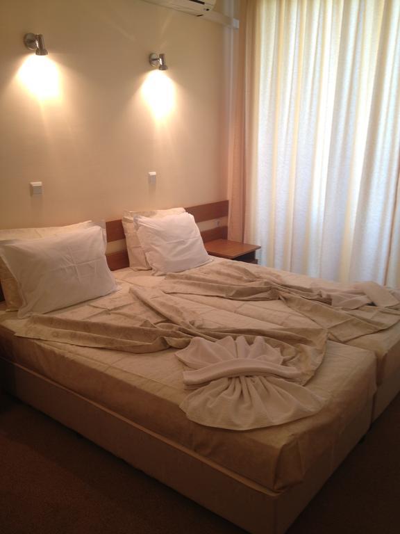 Family Hotel Deykin Сонячний Берег Екстер'єр фото